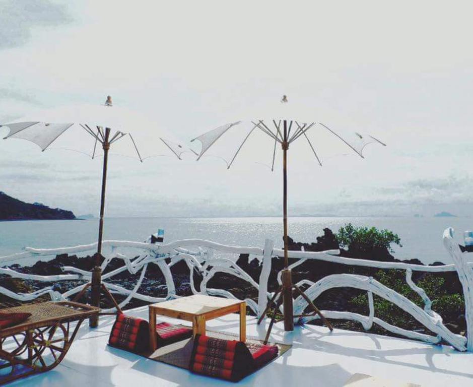 Rock View Terrace Hotel Koh Jum Exterior photo